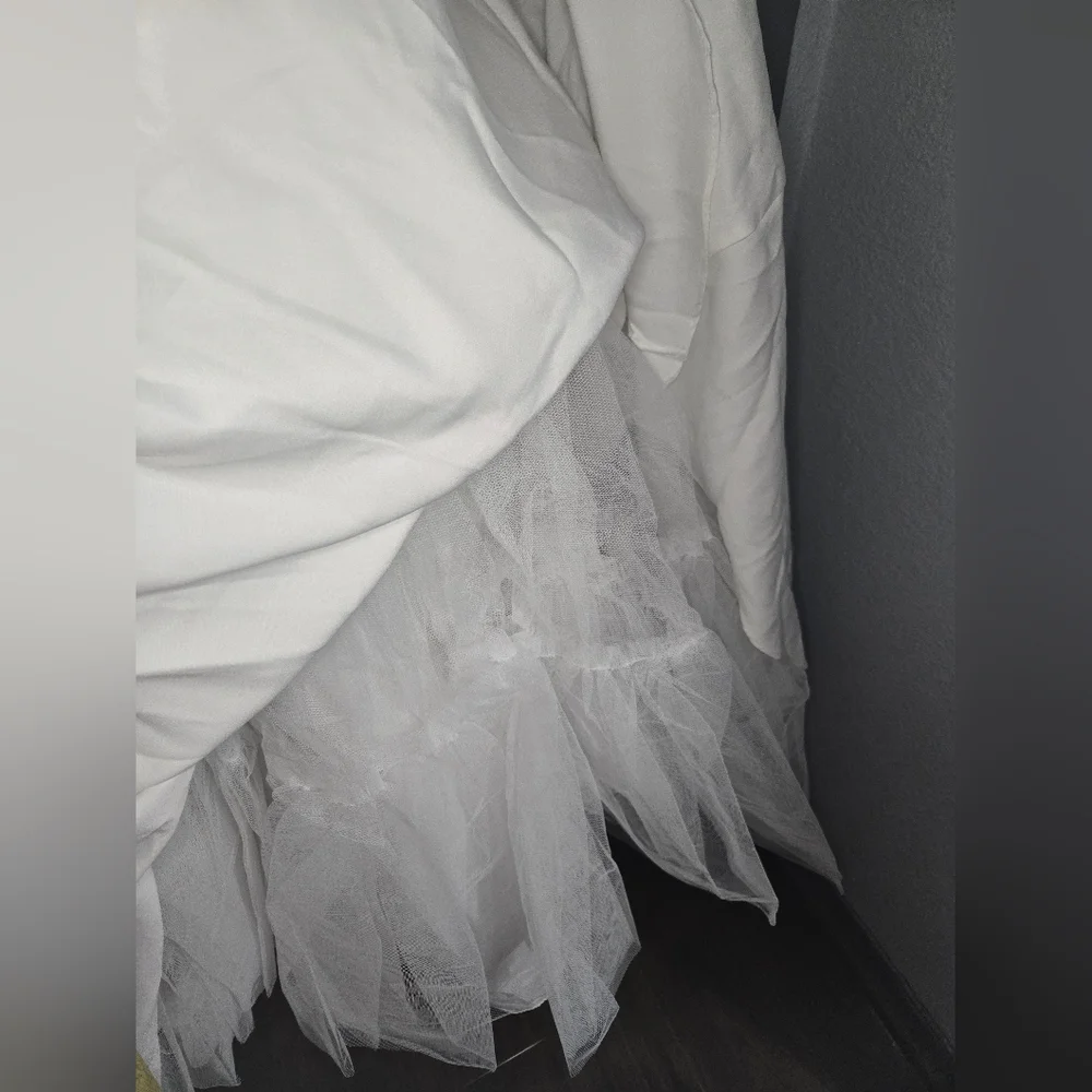 Mac Duggal Classic Sleeveless A-Line Gown (with Pockets!) - Picture 5 of 12